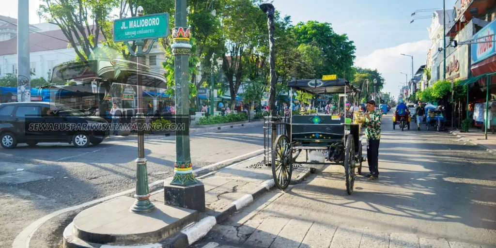 sewa bus malang jogjakarta malioboro