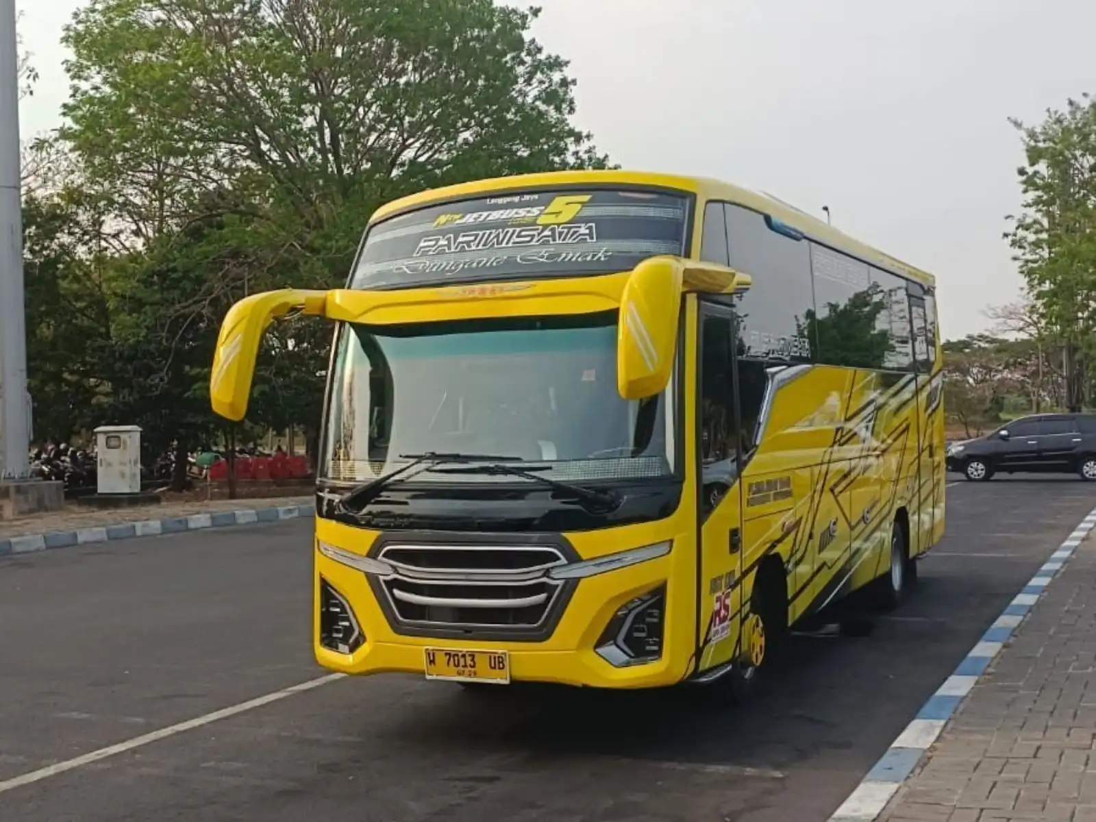 sewa bus kecil malang